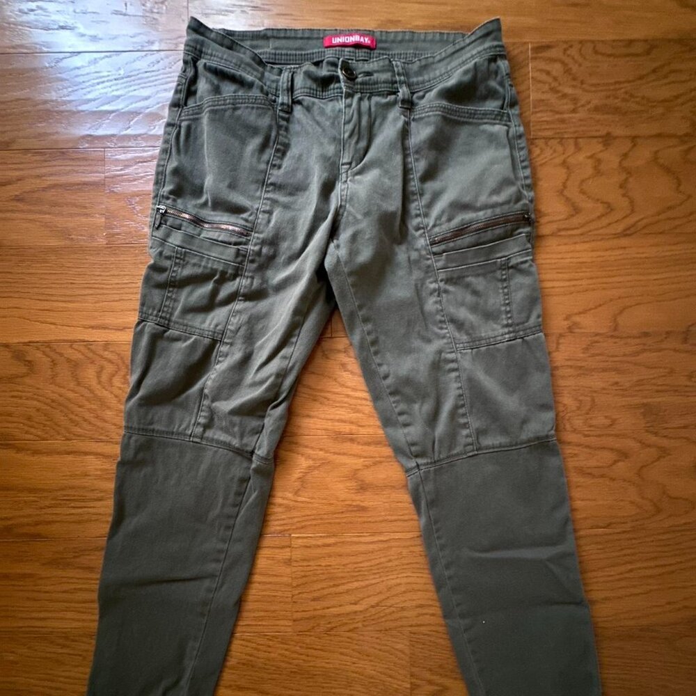 Unionbay olive green pants